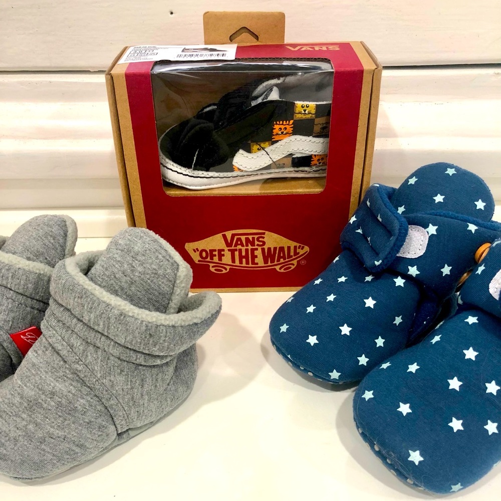 Lot of 3 pairs of crib shoes/booties, NEW